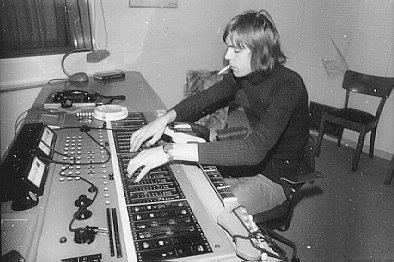 https://www.klaus-schulze.com/pics/photos/7201.jpg